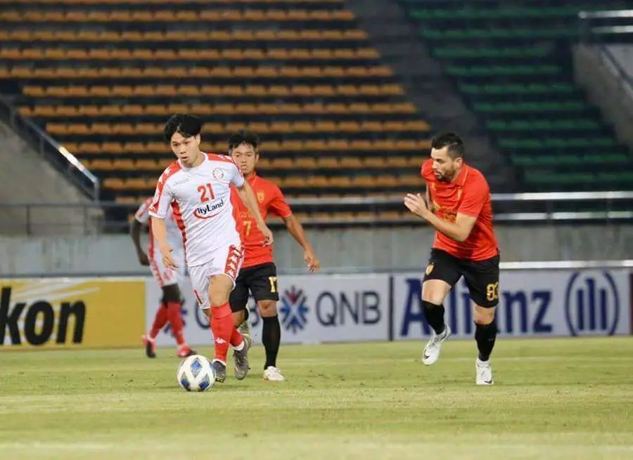 Đổi tư duy chơi bóng, Công Phượng trở thành tiền đạo ‘sát thủ’ số 1 V.League.