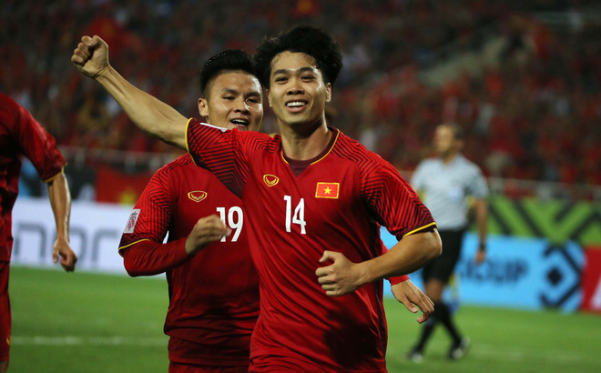 Vì sao Quang Hải chưa thể ra nước ngoài thi đấu như Công Phượng?