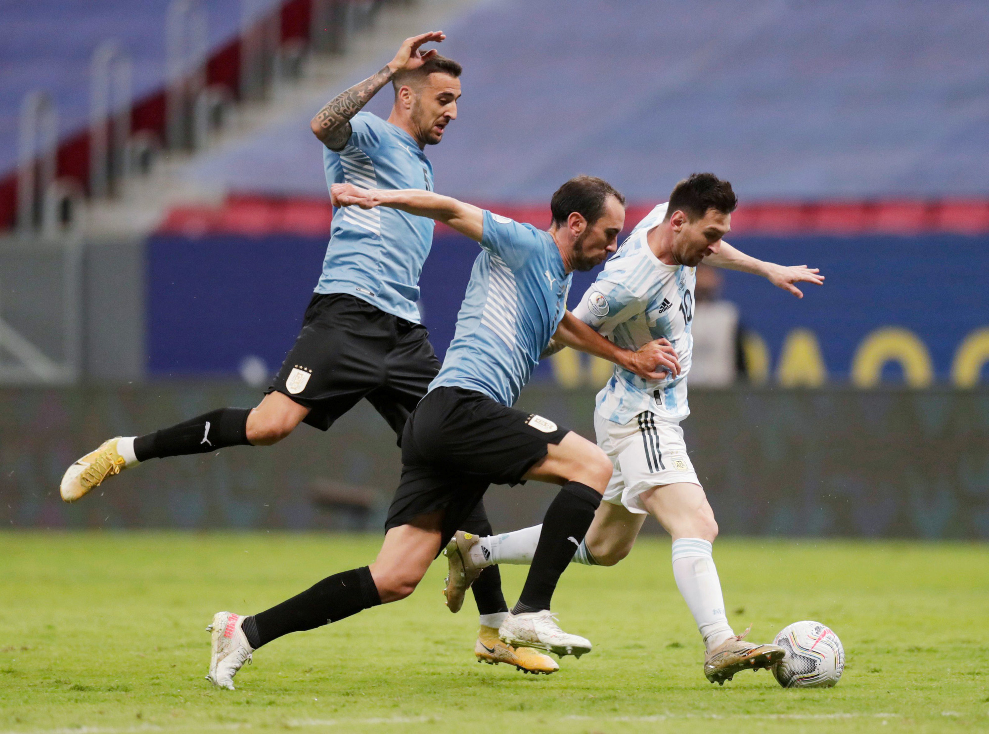 Soi kèo, nhận định Uruguay vs Argentina, 6h ngày 13/11/2021