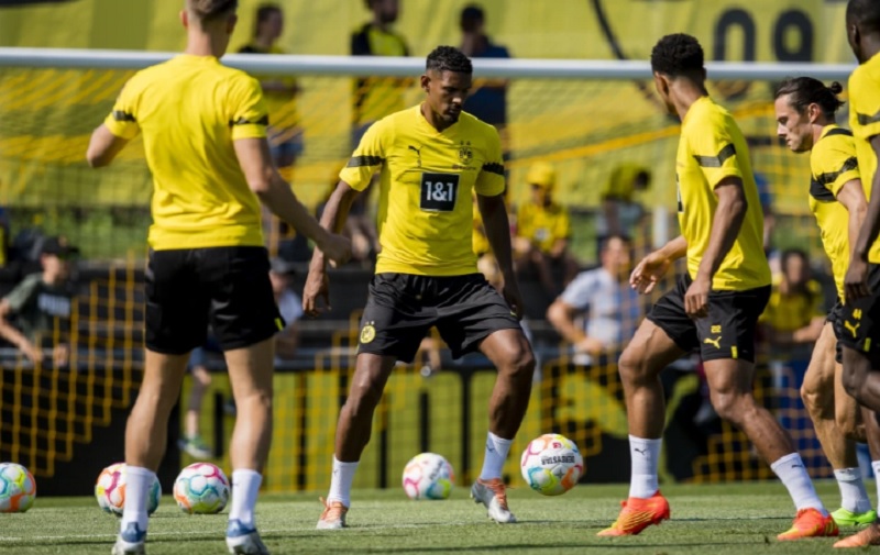 Soi kèo nhận định Dortmund vs Villarreal, 00h00 ngày 23/07/2022