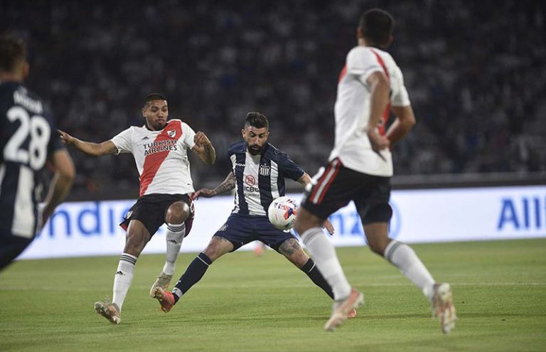 Soi kèo nhận định River Plate vs Talleres, 04h00 ngày 25/09/2022