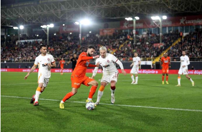 Soi kèo nhận định Alanyaspor vs Galatasaray, 00h30 ngày 19/04/2023